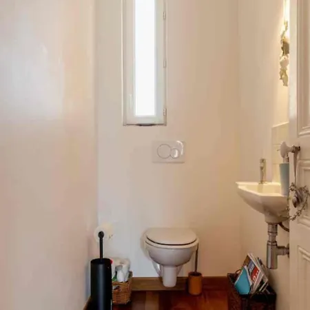 Luminous 92m2 8mn Palais Apartment *